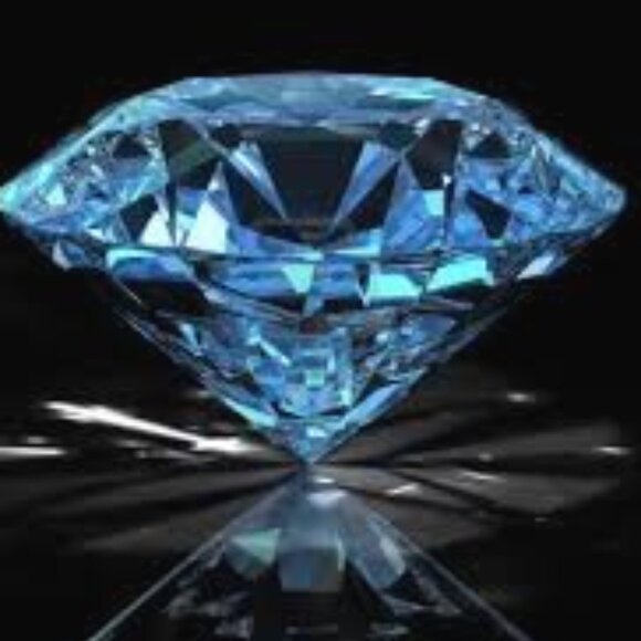 Meet your Posher, Glitzy B - Picture 2 of 2